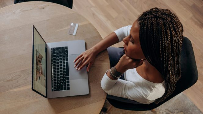 pexels mikhail nilov 6969770